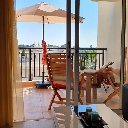 Petras Cozy Nest, 1-Bedroom Apt., Paphos-Universal Exteriör bild