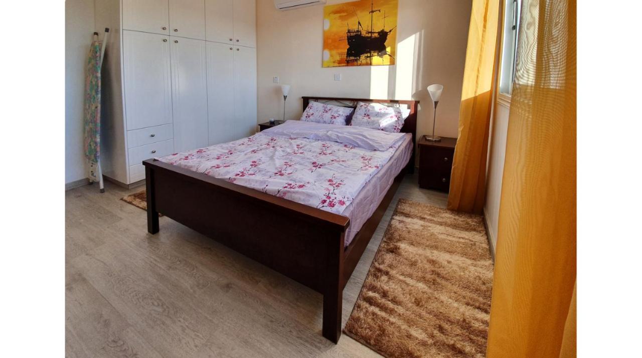 Petras Cozy Nest, 1-Bedroom Apt., Paphos-Universal Exteriör bild